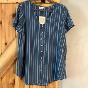 NWT LuLaRoe Shannah Blue & White Blouse, size M